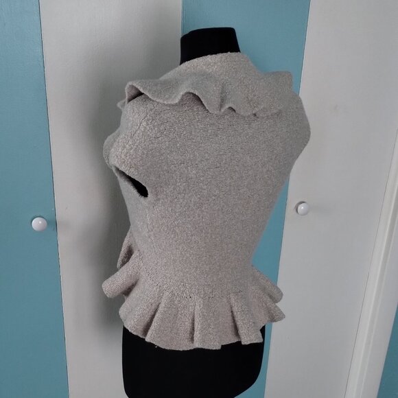 MODA International Off-White Ruffle Wool Vest - Picture 5 of 6